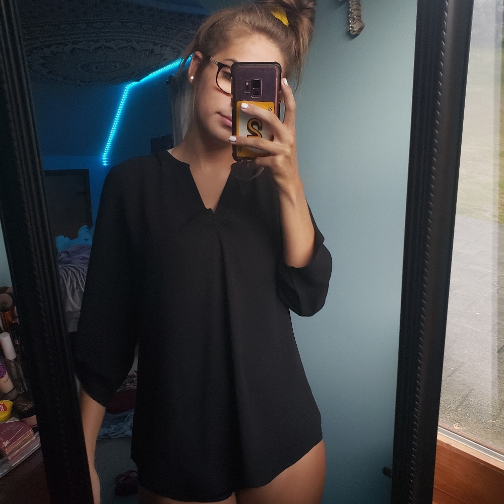 Maurice's black Top